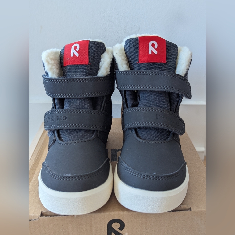 NWT Reima Waterproof Boots Pyrytys